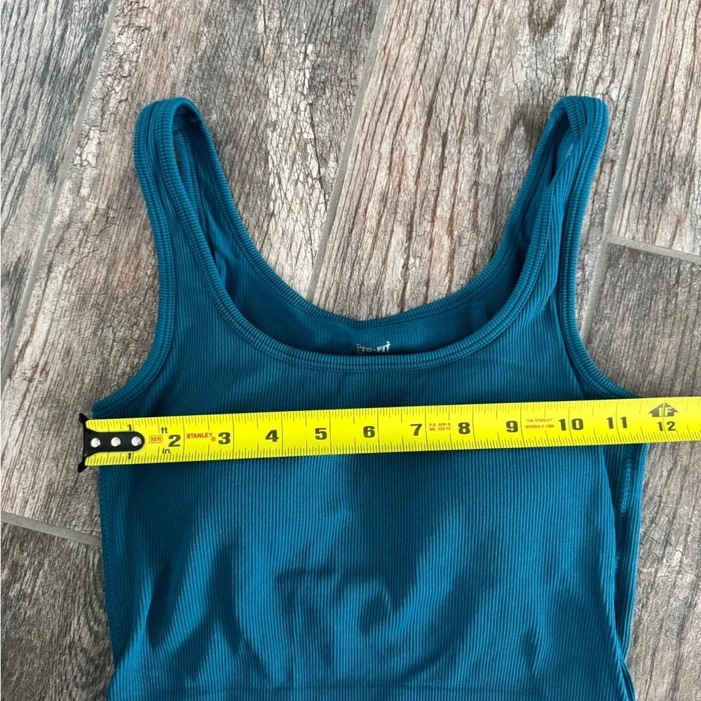 Pro-Fit seamless Teal Ribbed tank
